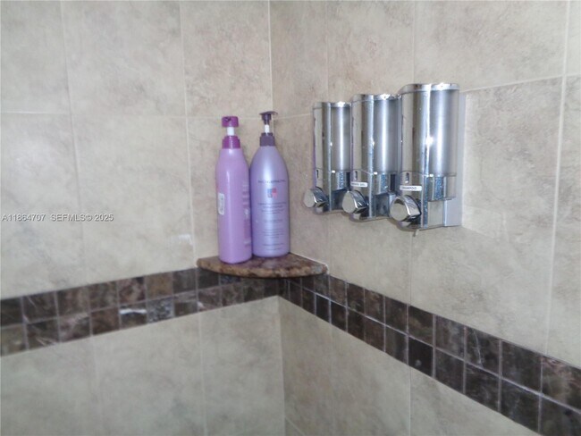 Building Photo - 2501 S Ocean Dr