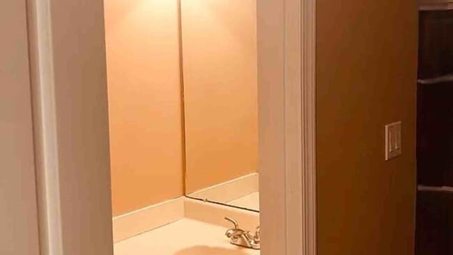 Building Photo - 37 Anderson Ct