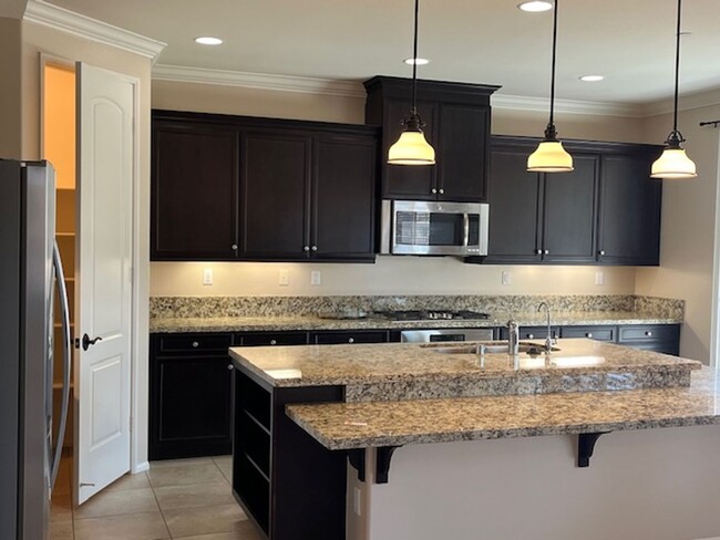 Building Photo - Spacious Menifee 5 Bedroom, 4 Bath Home