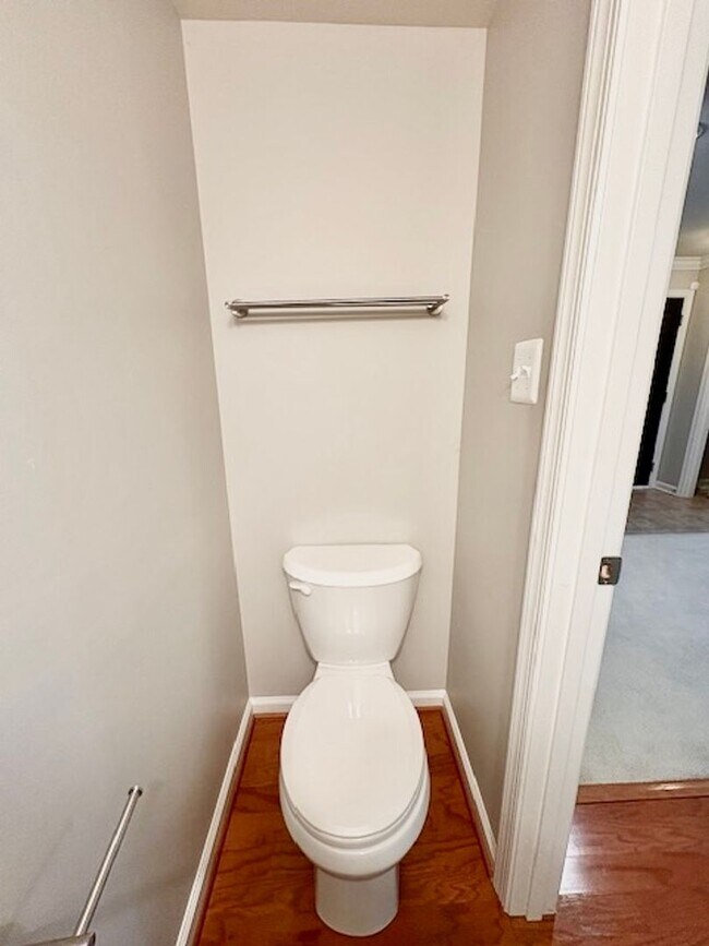 Building Photo - 3542 Spring Street S