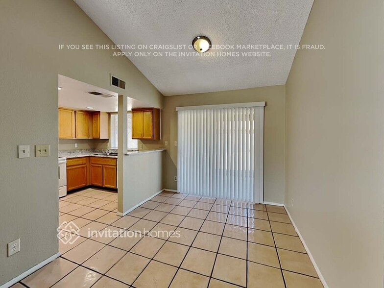 Building Photo - 8820 W Coolidge St