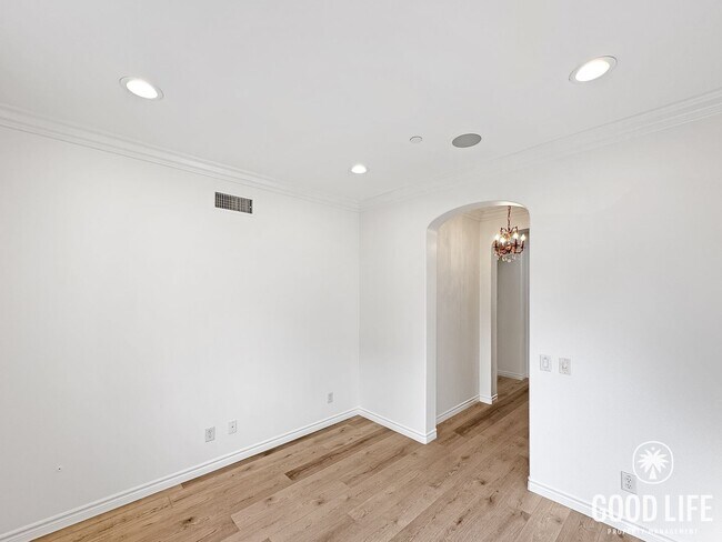 Building Photo - Highly Desired Irvine Living | 3-Bed, Office, Gated Community