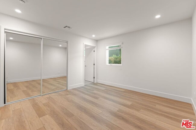 Building Photo - 1750 N Van Ness Ave