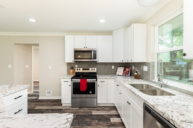 Building Photo - 1211 Kirsten St