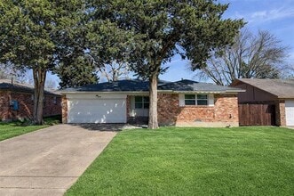 Building Photo - 8155 Shafter Dr