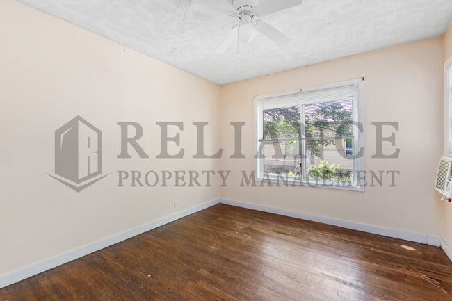 Building Photo - 1421 N Holyoke St