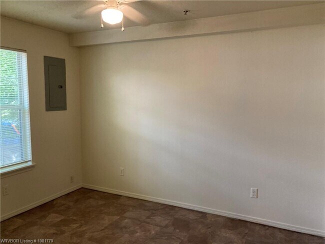 Building Photo - 816 N 36th St