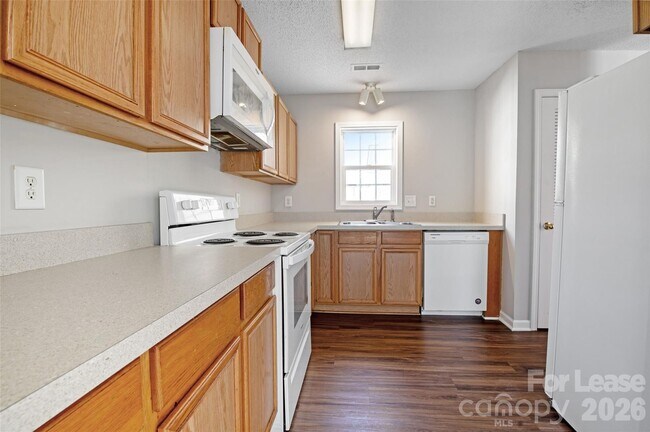 Building Photo - 118 Steam Engine Dr