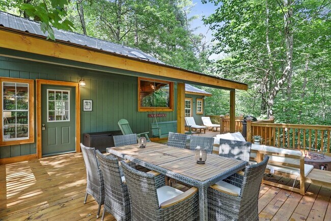 Building Photo - 166 Nantahala Pass Rd