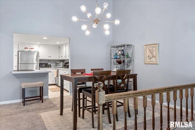 Building Photo - 2008 Jeanette Ln