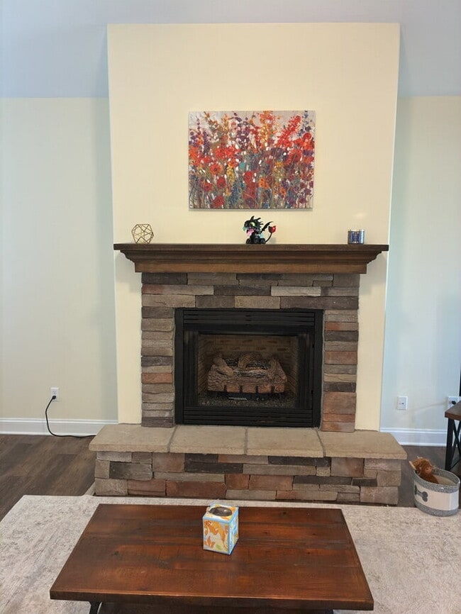 Building Photo - "Charming 3-Bedroom Home with 2 Full Baths in Greenville's Forest Ridge!"