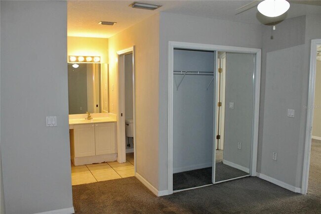 Building Photo - 2780 Club Cortile Cir