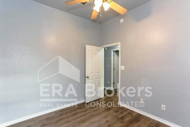 Building Photo - 5608 Hunters Ridge Trail