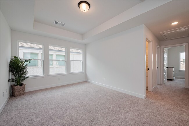 Building Photo - 16803 Jacobs Peak Path