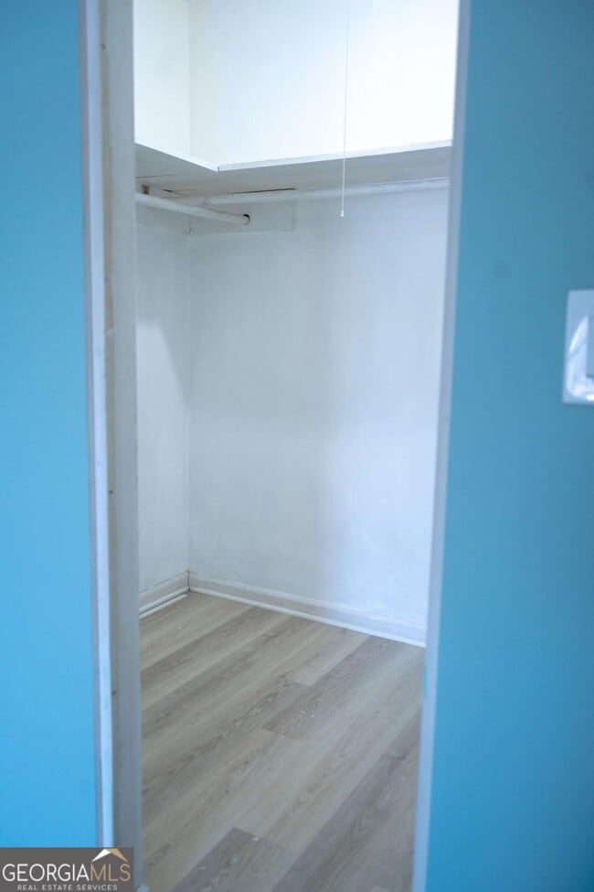 Building Photo - 3237 Abbeywood Dr