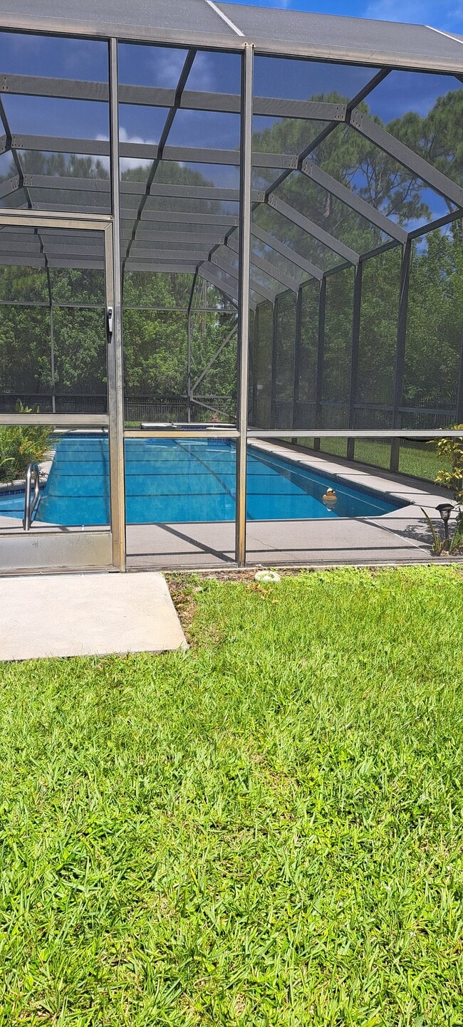 Building Photo - 1117 Sexton Rd SW