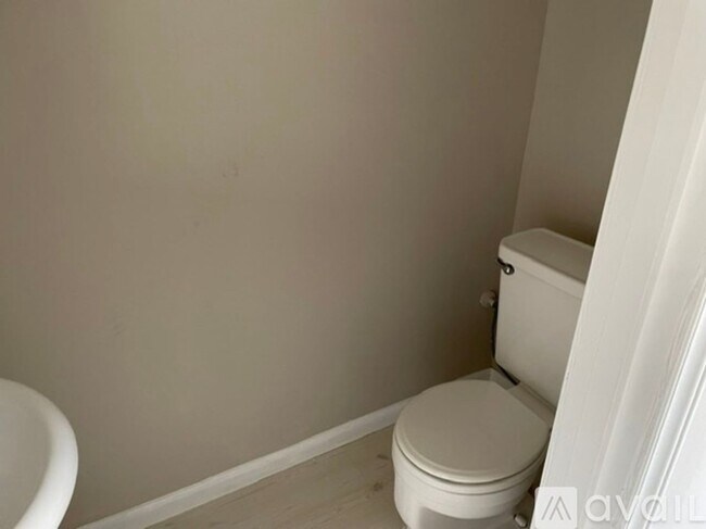 Building Photo - 3 Bedroom 2 Bathroom House In North Colleg...