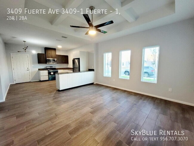 Building Photo - 3409 Fuerte Ave