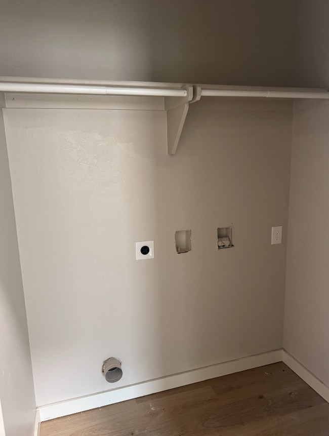 Building Photo - 5120 Brooke Rd