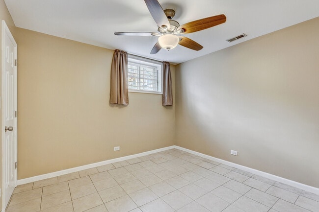 Building Photo - 2751 N Campbell Ave