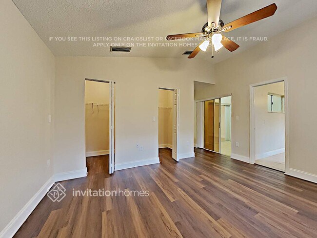 Building Photo - 11313 SW 74th St