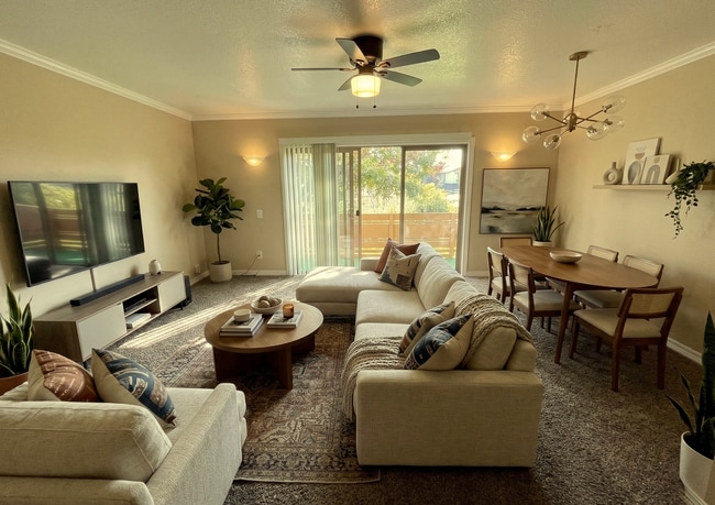 Building Photo - 4082 Valeta St