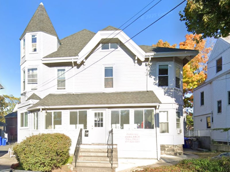 Building Photo - 86 Linden St