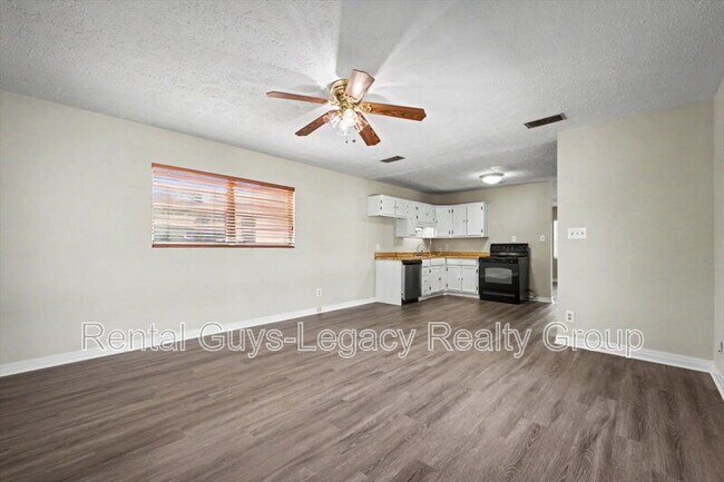 Building Photo - 10545 Citrus Ln