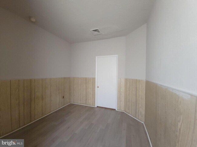 Building Photo - 818 Wynnewood Rd