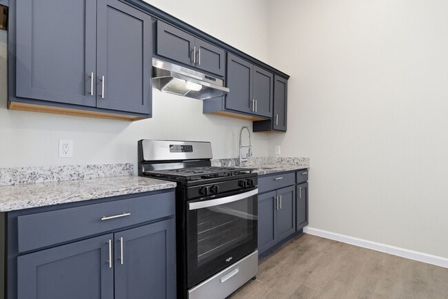 Building Photo - 8761 Lawson -