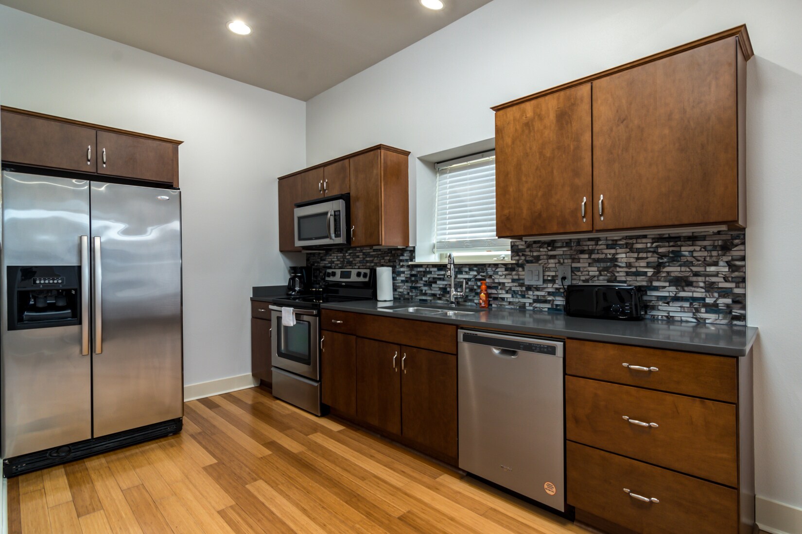 Building Photo - 115 Vertical Loft Dr