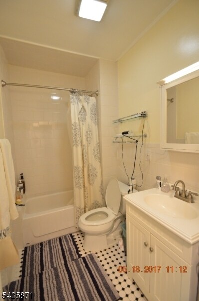 Building Photo - 83 Summit Ave