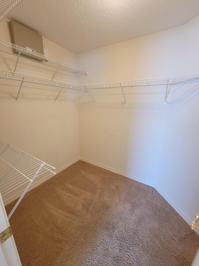 Building Photo - 2730 Creeks Edge Ln