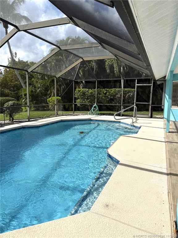 Building Photo - 1998 NE Ginger Terrace