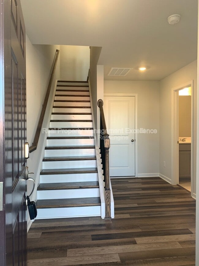 Building Photo - 473 Carolina Spgs Blvd