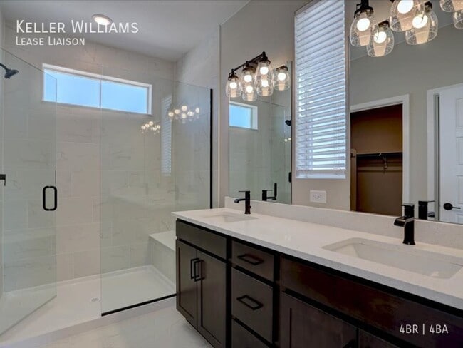 Building Photo - 8800 Hugo Dr