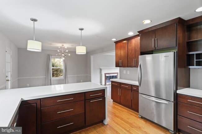 Building Photo - 6139 Tompkins Dr