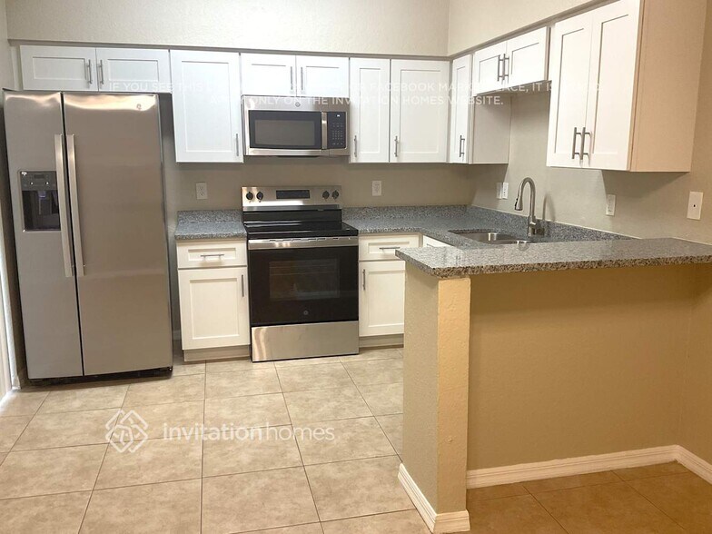 Building Photo - 1070 Forrest Dr
