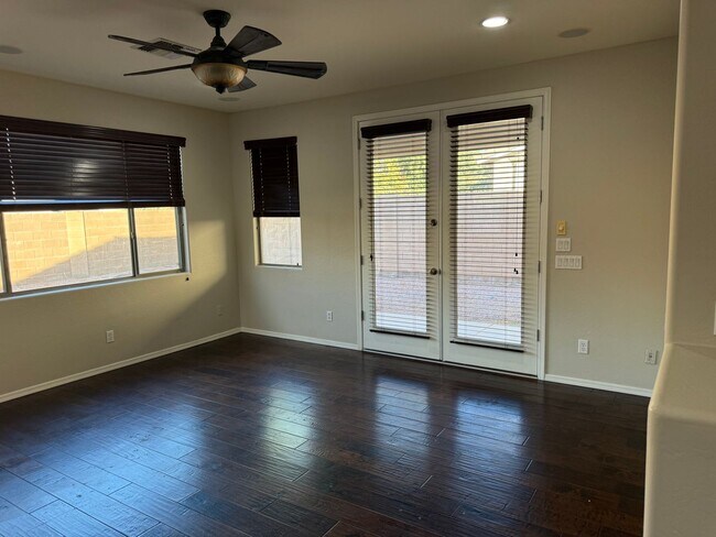 Building Photo - This is a great home located in Seville