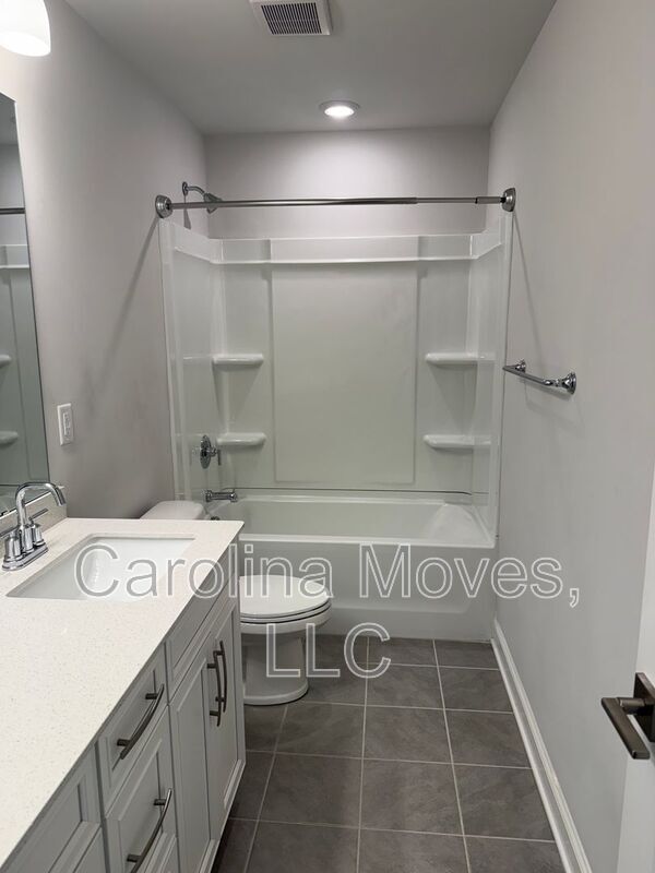 Building Photo - 2103 Greasby Ct