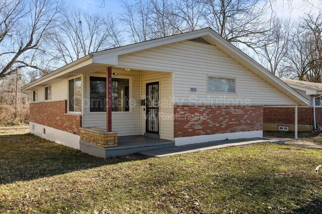 Building Photo - 9834 Portage Dr