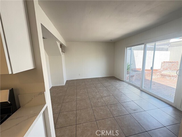 Building Photo - 9727 Fremont Ave