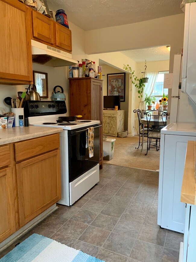 Building Photo - Normaltown Area Home! Available August 2026