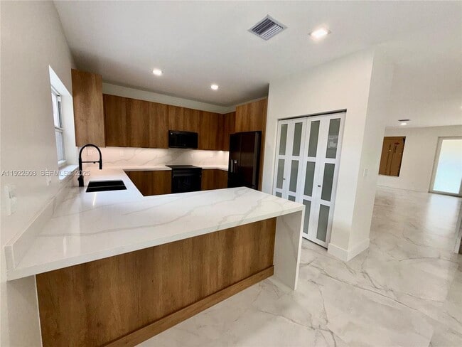 Building Photo - 15254 SW 109th St