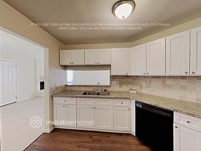 Building Photo - 2114 Tall Ships Ln