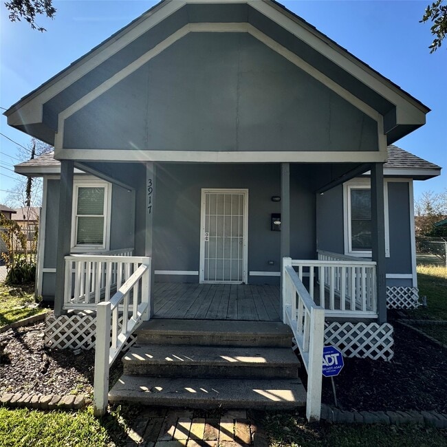 Building Photo - 3917 Kashmere St