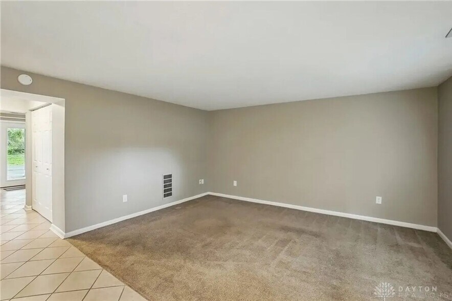 Building Photo - 765 Clareridge Ln