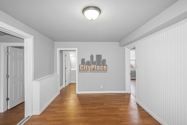 Building Photo - 2627 Chase St