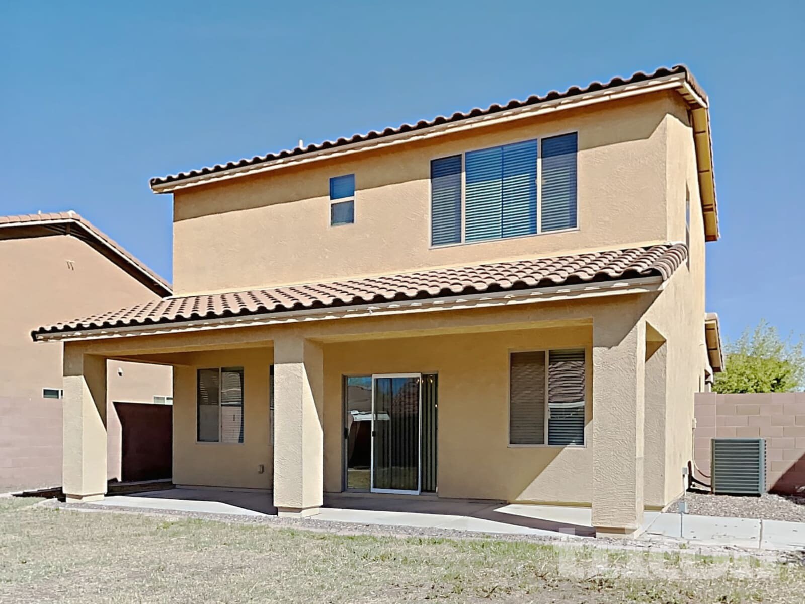 Building Photo - 819 W Dana Dr