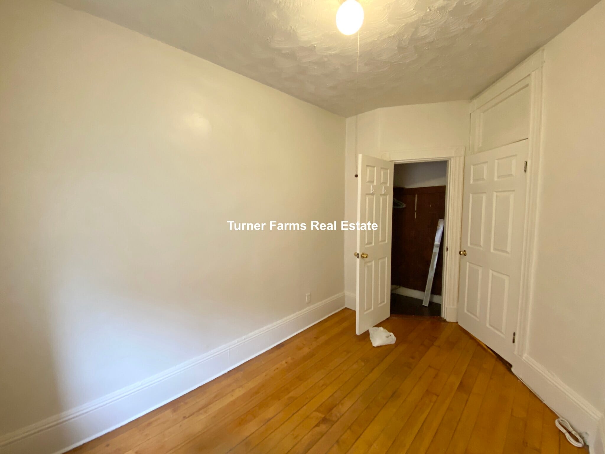 Building Photo - 614 Columbus Ave